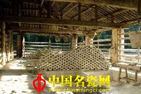 景德镇烧制瓷器历史