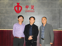 陈长生、李革林老师到访景德镇市传统粉彩瓷研究院